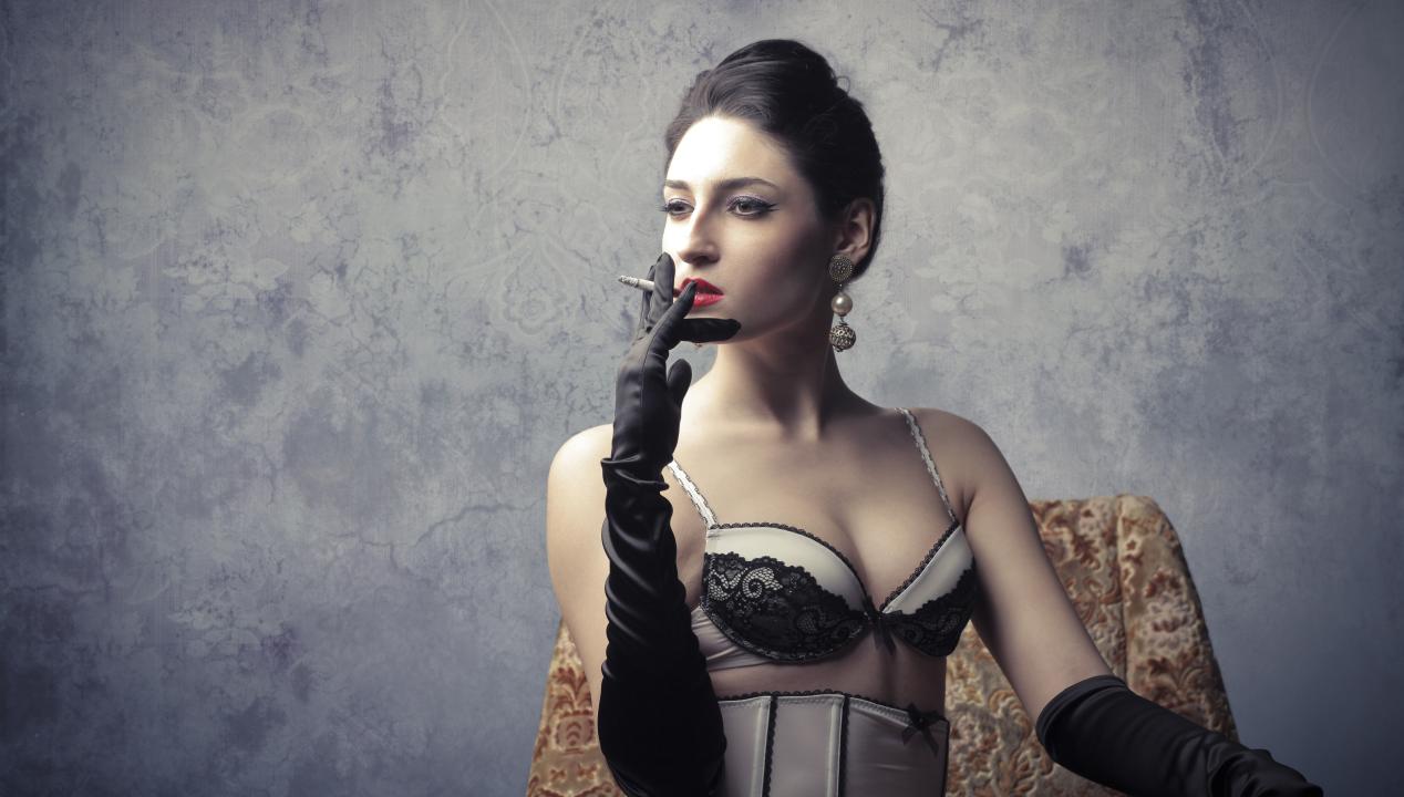 Burlesque, Artikelbild