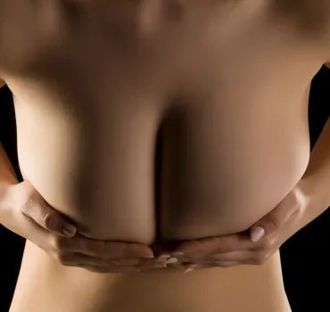 Der Burner in Pornos und beim Camsex: sexy Hängebrüste, Artikelbild